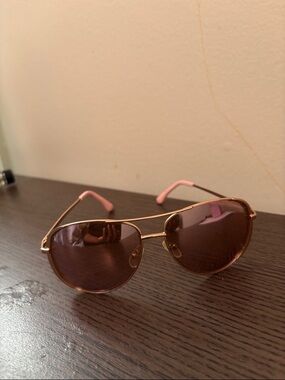 Classic Aviator Women's Sunglasses in Pink and Rosegold